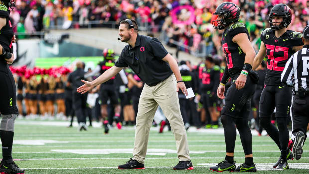 Dan Lanning UCLA High Five